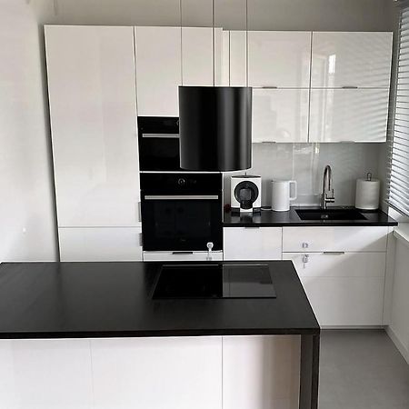A Modern Apartment For 2 People Краков Экстерьер фото